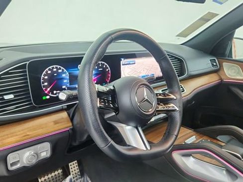 Used 2025 Mercedes-Benz GLS 450 4MATIC image 22