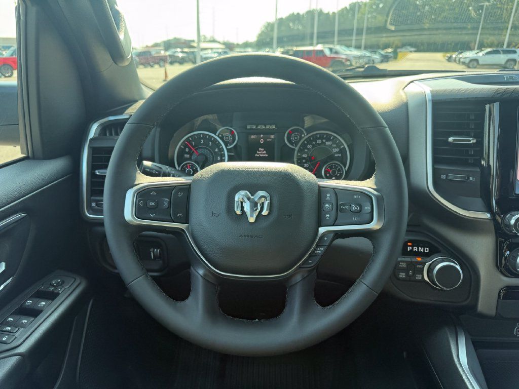 New 2027 RAM 1500 4x4 Crew Cab image 9