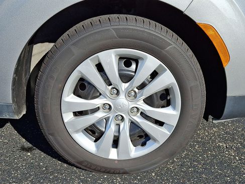 Used 2022 Kia Soul LX FWD image 26