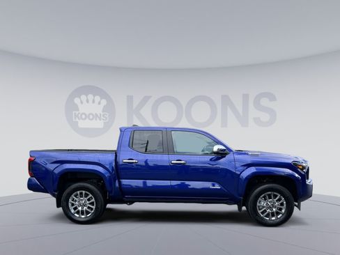 Used 2025 Toyota Tacoma Limited AWD/4WD image 8