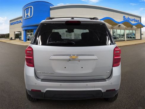 Used 2017 Chevrolet Equinox LT image 7