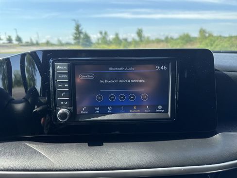 Certified 2025 Nissan Kicks S AWD/4WD image 16