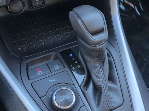 Certified 2022 Toyota RAV4 XLE w/ Convenience Package image 24