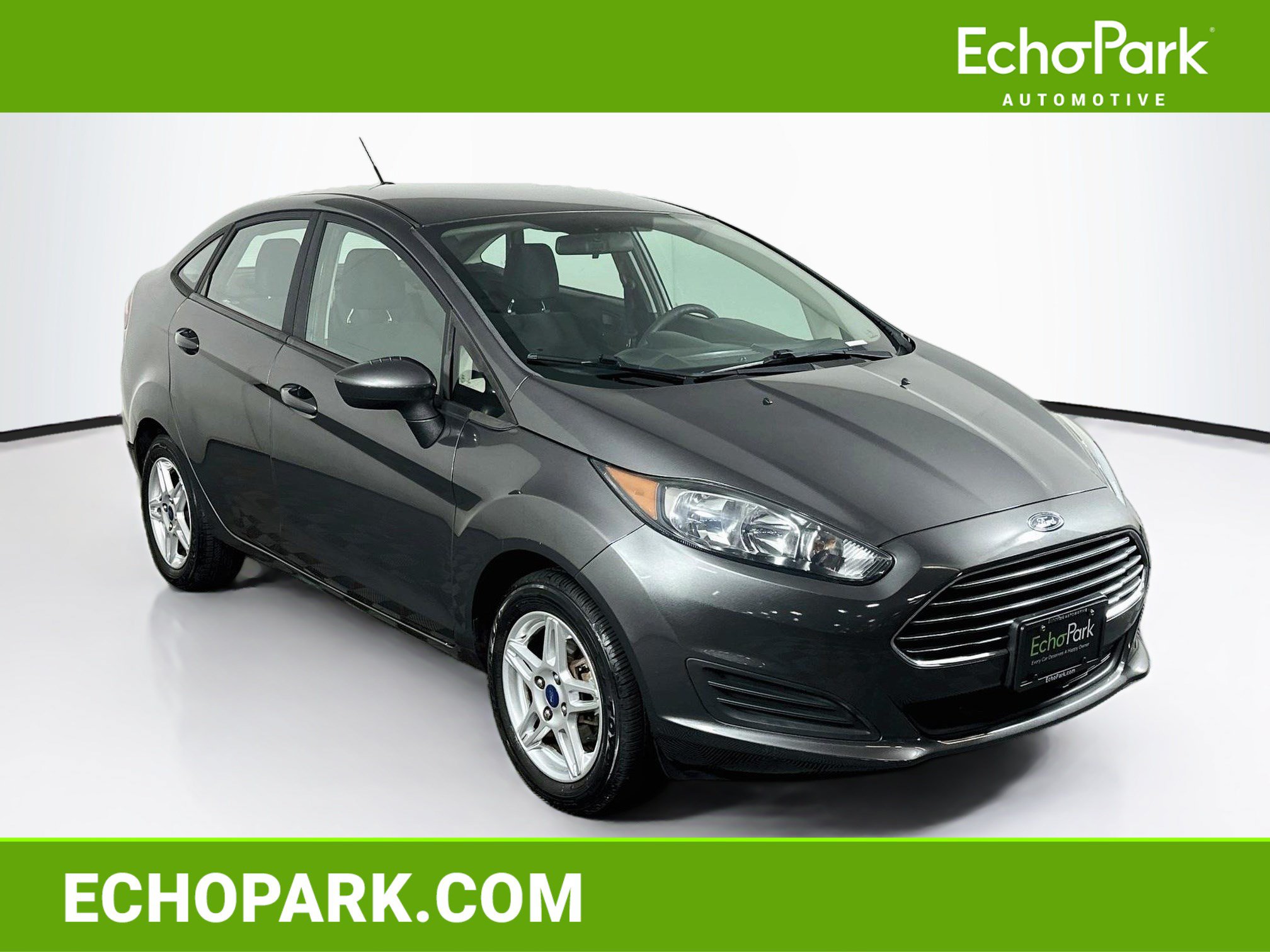 Used 2017 Ford Fiesta SE FWD image 1