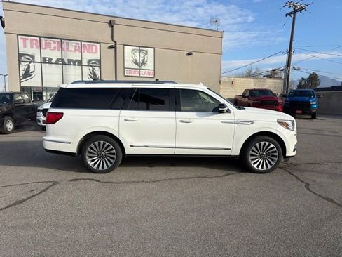 Used 2021 Lincoln Navigator L Reserve w/ Luxury Package AWD/4WD image 9