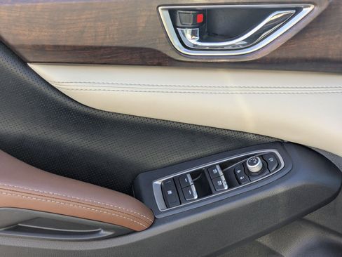 Used 2022 Subaru Ascent Touring image 14