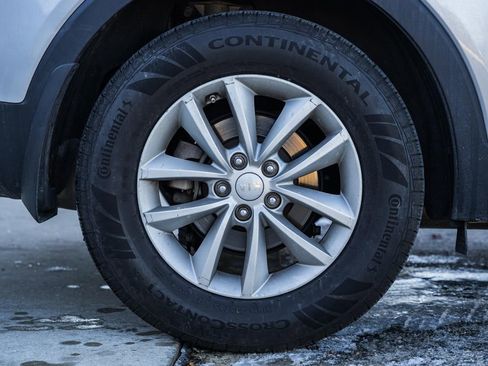 Used 2017 Kia Sorento LX image 14