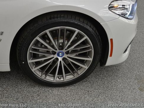 Used 2018 BMW 530e RWD image 49