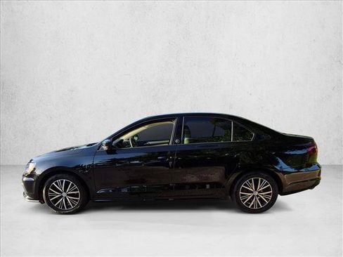 Used 2018 Volkswagen Jetta Wolfsburg Edition FWD image 8