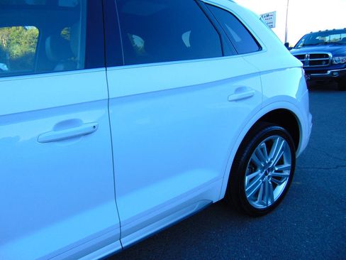 Used 2018 Audi Q5 2.0T Premium Plus w/ Premium Plus Package image 32