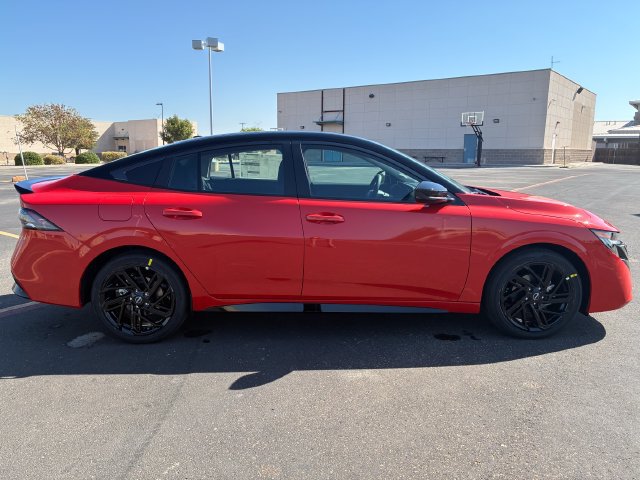 New 2027 Nissan Sentra SR w/ SR Premium Package FWD image 7
