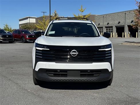 New 2026 Nissan Kicks SV w/ SV Premium Package image 2