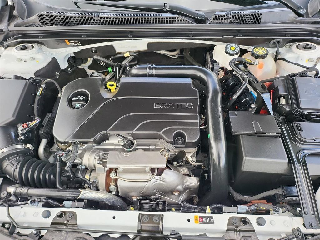 Certified 2024 Chevrolet Malibu LT FWD image 21