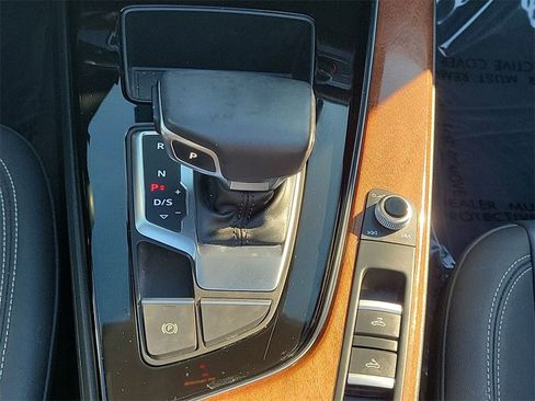 Used 2021 Audi A5 2.0T Premium image 18