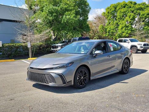 New 2026 Toyota Camry SE image 30