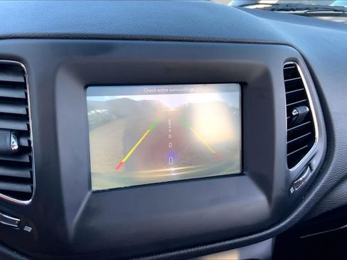 Used 2019 Jeep Compass Latitude w/ Cold Weather Group AWD/4WD image 26