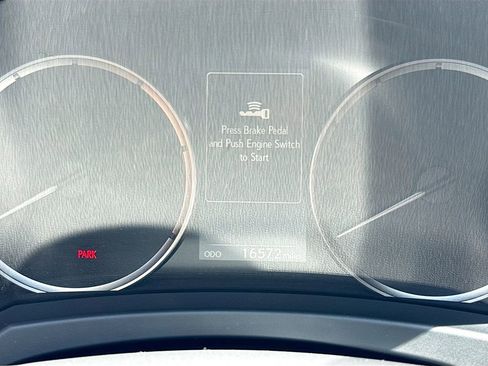 Used 2025 Lexus IS 300 w/ Premium Package RWD image 13