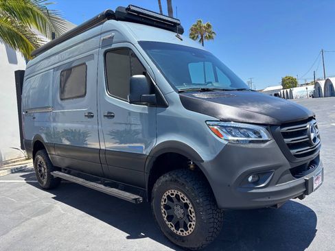 Used 2020 Mercedes-Benz Sprinter 2500 image 3