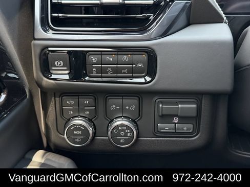 New 2026 GMC Yukon AT4 Ultimate w/ LPO, Floor Liner Package AWD/4WD image 19