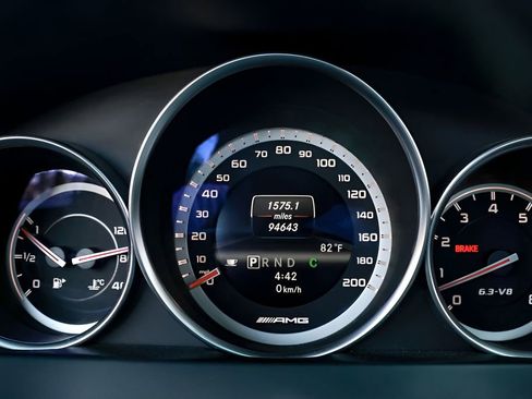 Used 2013 Mercedes-Benz C 63 AMG Sedan image 37