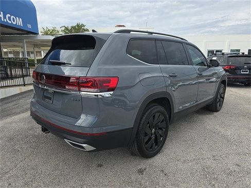 New 2026 Volkswagen Atlas SE image 3