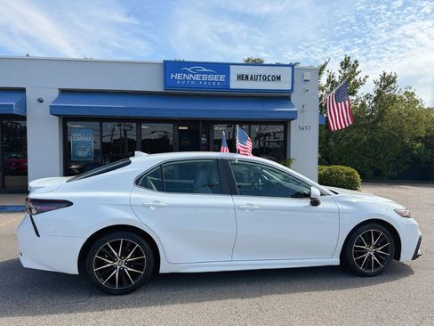 Used 2021 Toyota Camry SE FWD image 26