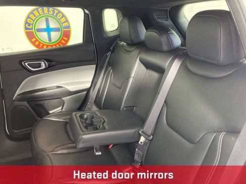 Used 2025 Jeep Compass Limited image 17