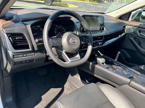 Certified 2023 Nissan Rogue SL w/ SL Premium Package AWD/4WD image 25