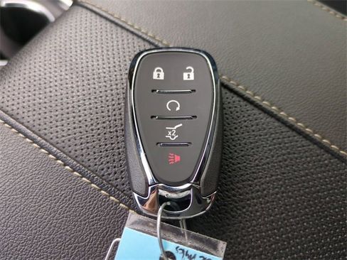 Certified 2023 Chevrolet Traverse Premier image 38