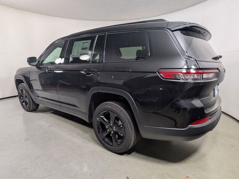 New 2025 Jeep Grand Cherokee L Altitude RWD image 6