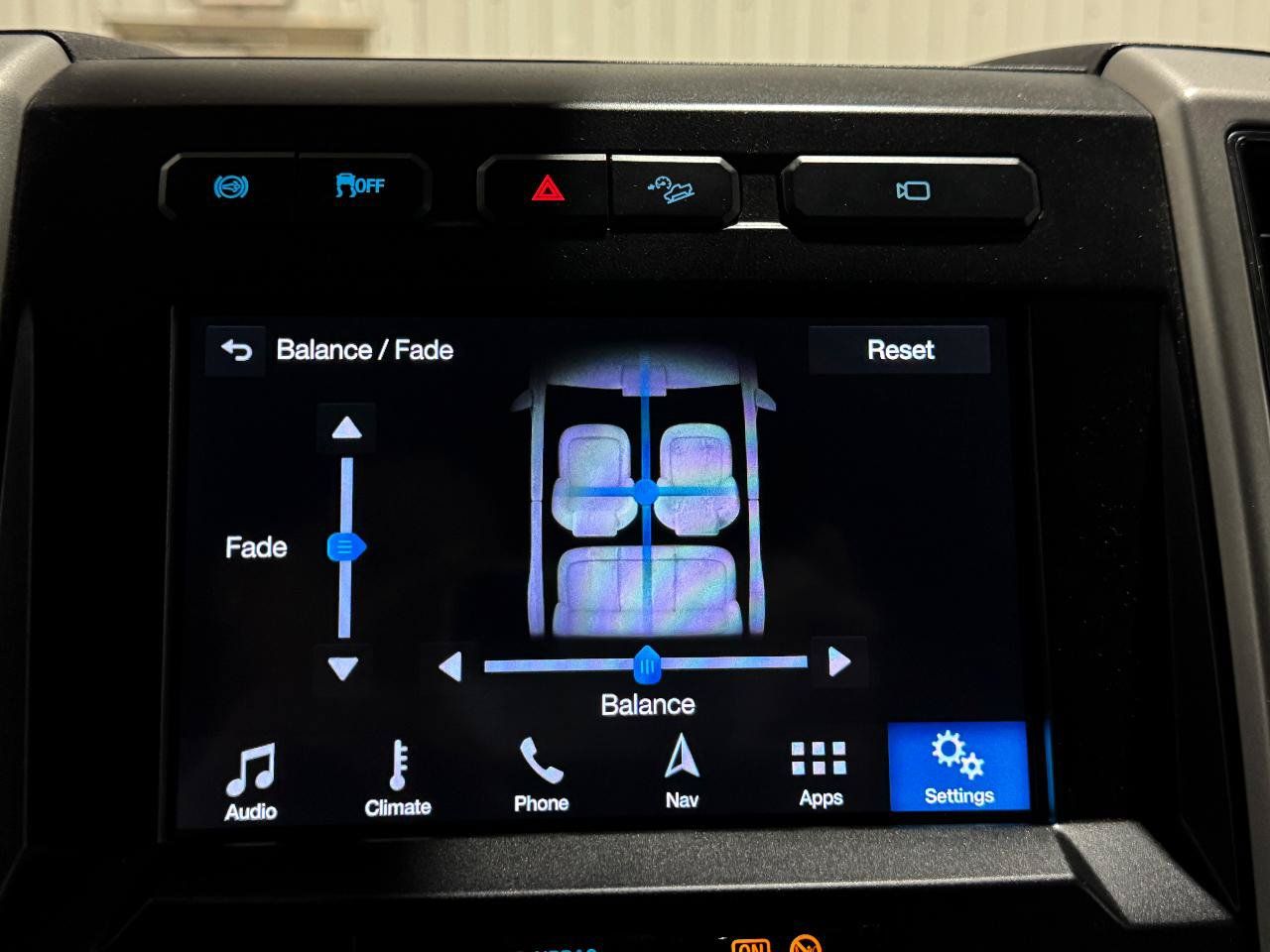 Used 2019 Ford F250 Lariat w/ Lariat Ultimate Package AWD/4WD image 34