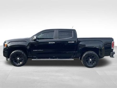 Used 2022 GMC Canyon Denali image 4