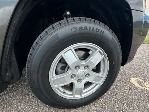 Used 2005 Jeep Grand Cherokee Laredo AWD/4WD image 17