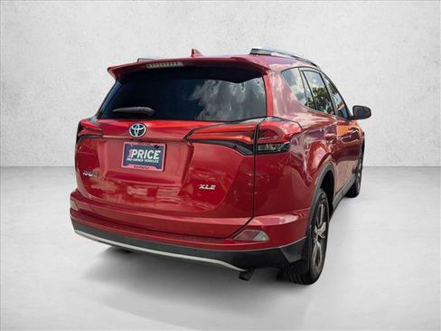 Used 2016 Toyota RAV4 XLE image 5