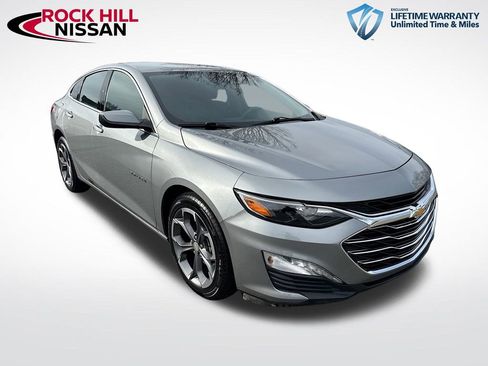 Used 2024 Chevrolet Malibu LT image 1