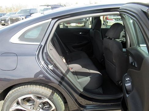 Used 2023 Chevrolet Malibu LT image 16