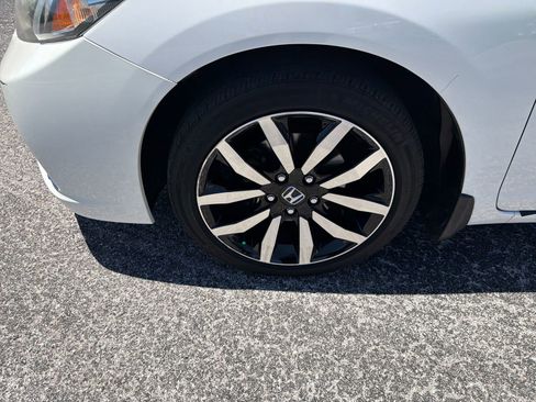 Used 2015 Honda Civic EX-L image 11