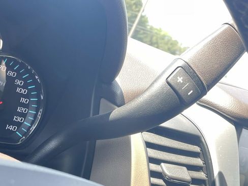 Used 2019 GMC Yukon XL SLT w/ Open Road Package RWD image 31