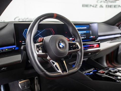 Used 2025 BMW M5 w/ Carbon Package AWD/4WD image 17