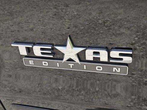 Used 2016 Chevrolet Silverado 1500 LT w/ Texas Edition RWD image 12