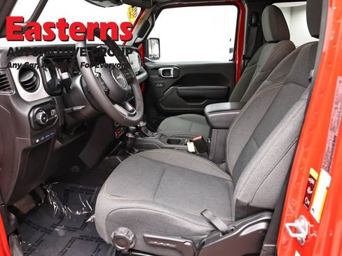 Used 2025 Jeep Wrangler Unlimited Sport S 4xe AWD/4WD image 13