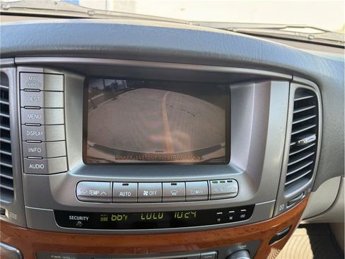 Used 2006 Lexus LX 470 4WD image 37