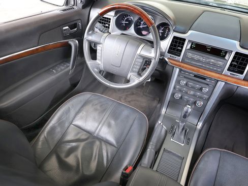 Used 2011 Lincoln MKZ image 15