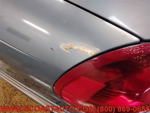 Used 1999 Lincoln Continental image 16