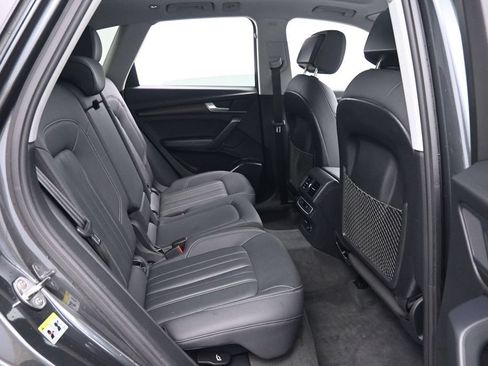 Used 2021 Audi Q5 e Premium Plus w/ Premium Plus Package AWD/4WD image 17