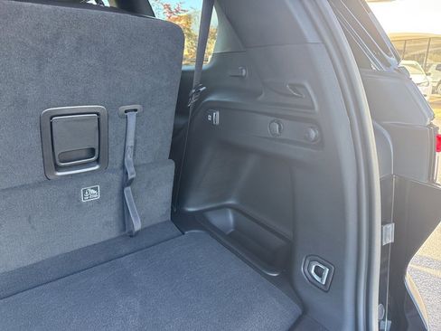 New 2025 Jeep Grand Cherokee L Altitude image 12