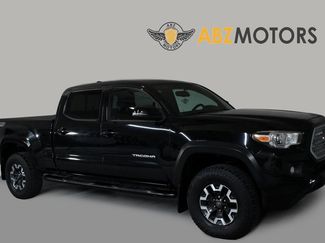 Used 2016 Toyota Tacoma TRD Off-Road image 1