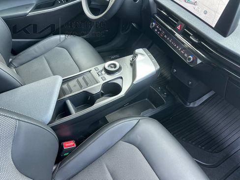 Certified 2024 Kia EV6 Light RWD image 17