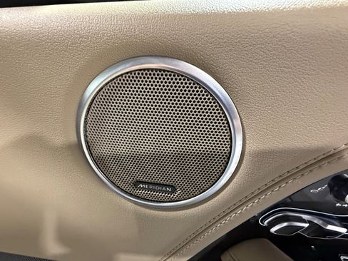 Used 2018 Land Rover Range Rover Long Wheelbase Supercharged image 53