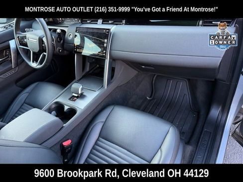 Used 2025 Land Rover Discovery Sport S image 17